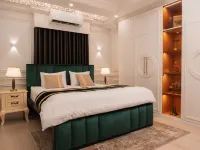 The Versailles Suite | A Designer Home in Dhaka Ξενοδοχεία στην πόλη Ντάκα