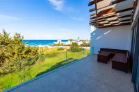 Delux SeaSide Victorious Villa by HolidayKeys - Villas