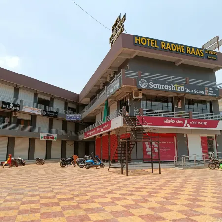 Hotel Radhe Raas