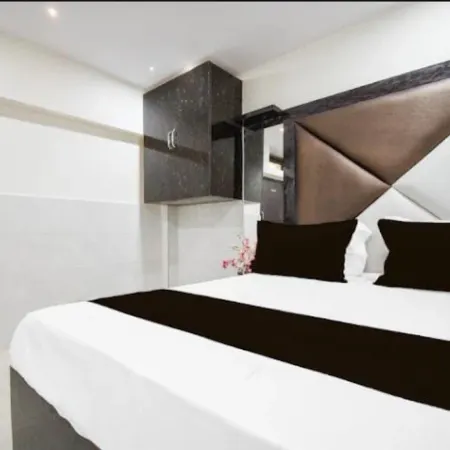 Hotel Birhana road Hotels in Kanpur