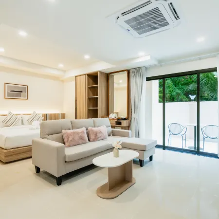 Westkey Patong Hotel