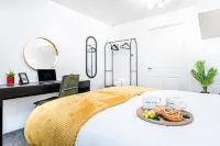 Comfy 3BDR Home | Garden, Fast WiFi & Parking - 2 stelle