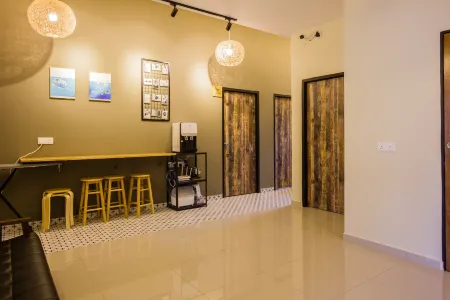 Great 5BR Garden Inn by uBook