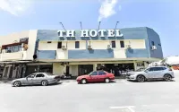 TH HOTEL