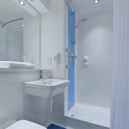 Travelodge Solihull Отели рядом с достопримечательностью «Сайрхолл Милл»