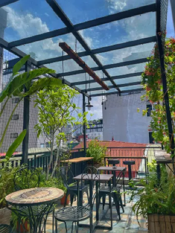 Hanoi Quarter Life Hostel