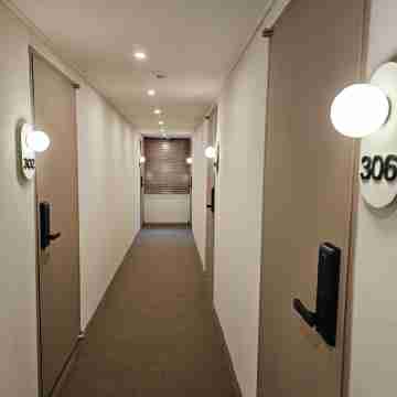 Parvus Sella Seongsu. Others