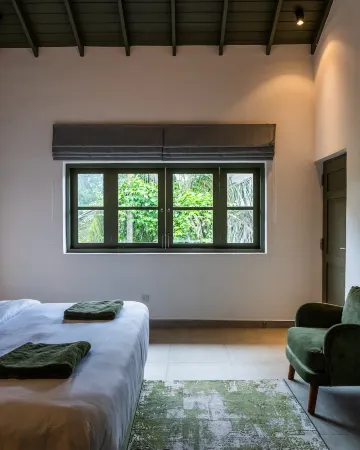 Villa Apsara By Avant Leisure Отели в г. Aluthgama