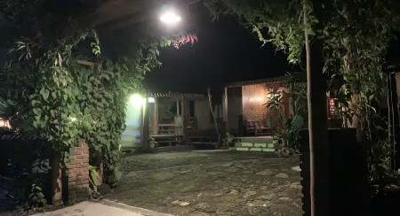 nDalem HaWe Villa Kaliurang Отели в г. Turi