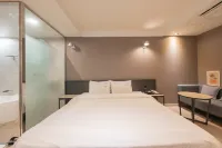 Button Hotel - New