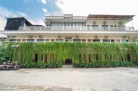 Dominic Inn Semarang By ARBA - Parkplatz