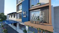 Lees Hotel