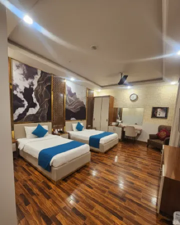 Ambassador's Suite F8