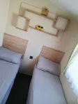 My Spacious Kentish 3-Room Van at Birchington Vale Hotels in 