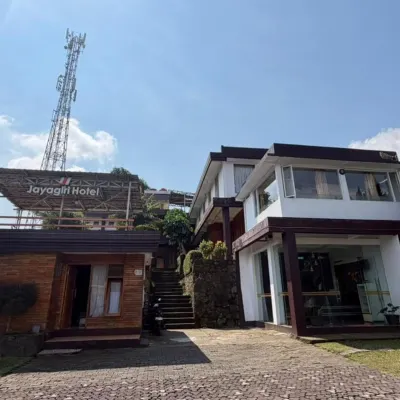 Jayagiri Inn Hotels near Ciater natural hot spring