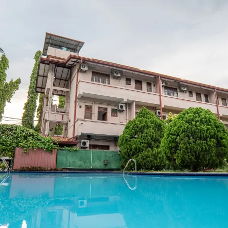 Airport Green View Hotel