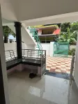 Latha Homestay - Airport Shuttle