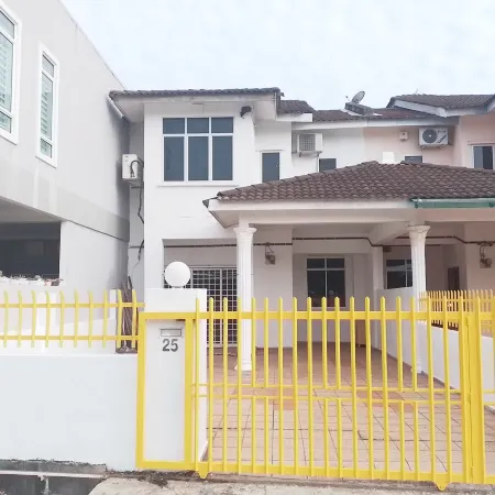 Gemas Homestay ALI