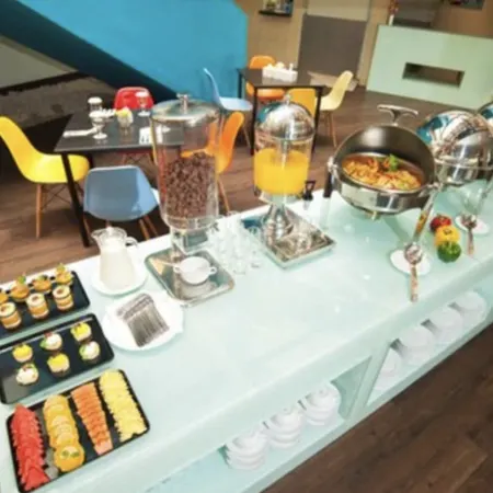 Idoop Hotel by Prasanthi