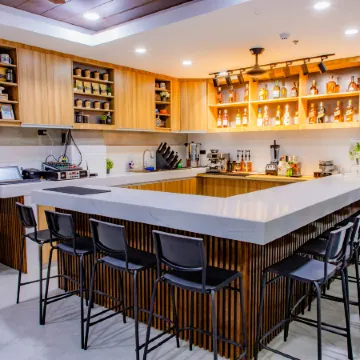 Coastal Breeze Hotel