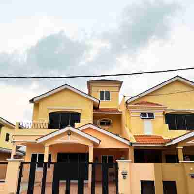Ipoh 4BR Family Villa｜Spacious Stay for 21 Pax Hotel Exterior