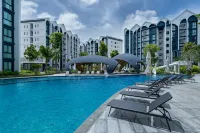 Two Flamingo Apartment 1