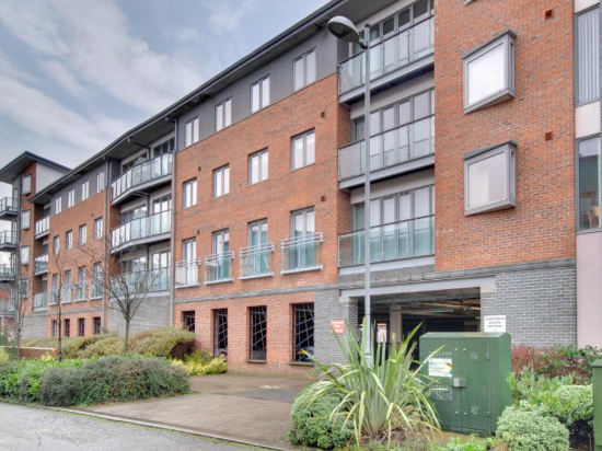 Stephenson Sleepers Apartments - By Week2Week