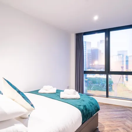 Stunning 2 & 3 Bed Apartments in Central Manchester with Security