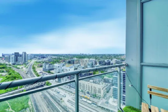 RivetStays - The Parade 2