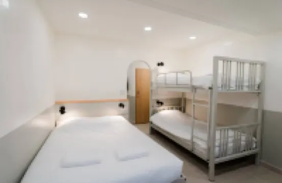 Yimwhan House 01, Wat Ratchaburana โรงแรมใกล้วัดพระราม