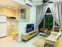Midas Seri Alam New Cozy 5pax, Netflix Pet Friendly - Condos