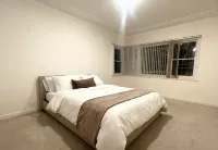 Quiet Guest Room in Burwood - Park Yeri