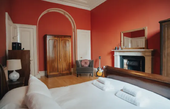 傳統中央兩卧室公寓