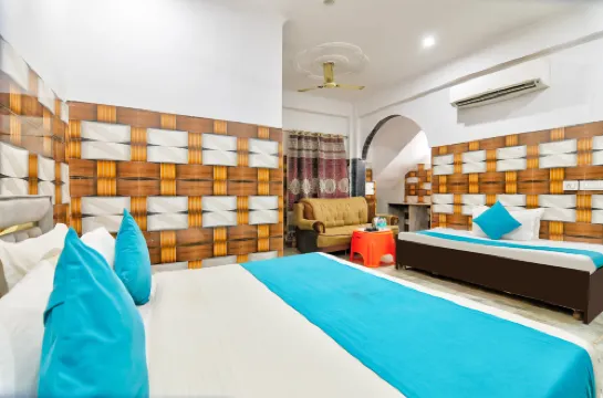 Hotel Brij Stone- Vrindavan