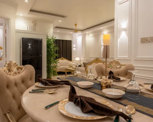 The Versailles Suite | A Designer Home in Dhaka Ξενοδοχεία στην πόλη Ντάκα