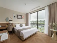 Solaya Hotel Hotels in Van Don