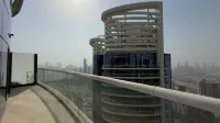 Luxury 1BR at Paramount Residences with Pool Gym & Parking - New