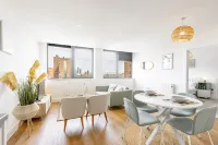 2BR Flat Old Trafford & MediaCity Parking Included - 4-Star