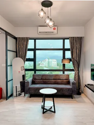JQ Central 5 person unit facing  mountain view and partially seaview AT kk CITY CENTER 페남팡 패디 필즈 주변 호텔