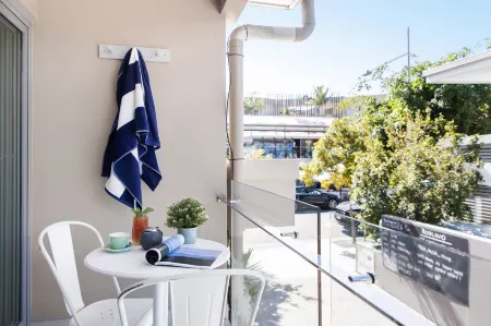 10 Hastings Street Motel Отели рядом с достопримечательностью «Нуза Хедс Мейн Бич»