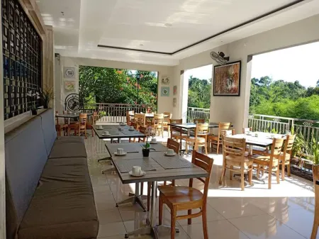 Amazing Riverside Hotel Lubuklinggau Отели в г. Lubuk Linggau Timur I