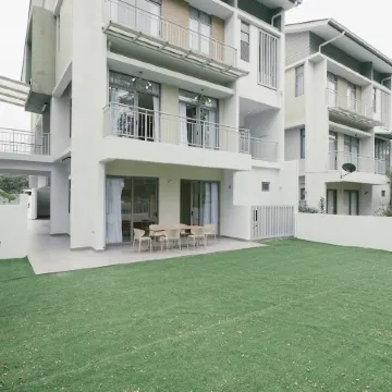 LAKE VILLA BY FEEL HOME Отели рядом с достопримечательностью «Seri Wawasan Bridge»