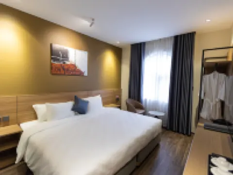 CHU GIA HOTEL Hotels in Móng Cái