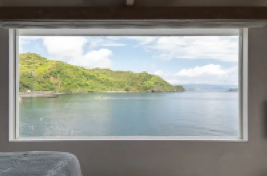 "COVE KAWANA" Shabby Chic Izu Ocean Front Villa