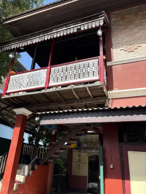 Chillin' Guest House Hotels in Sunday Walking Street