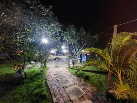 Cat Ba Serena Homestay And Swimming Pool Отели рядом с достопримечательностью «Катба»