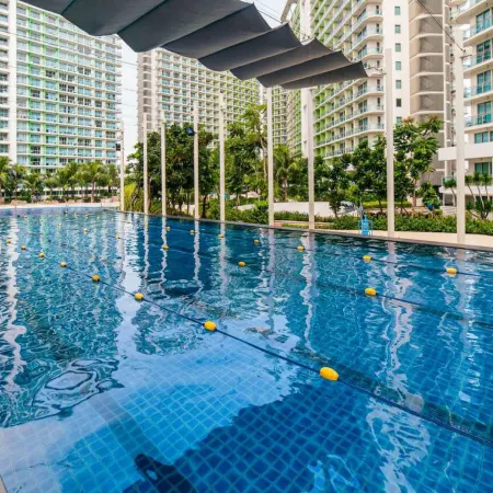 Cozy Stay at Azure w/ Wifi, PS5, TV, Karaoke, and Popcorn