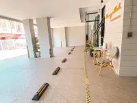 ラック イサーン ロフト サニータワー周辺のホテル