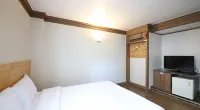 GAIA HOTEL - New