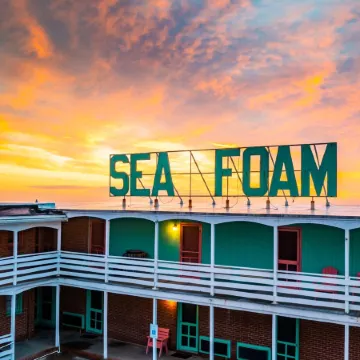 Sea Foam Motel